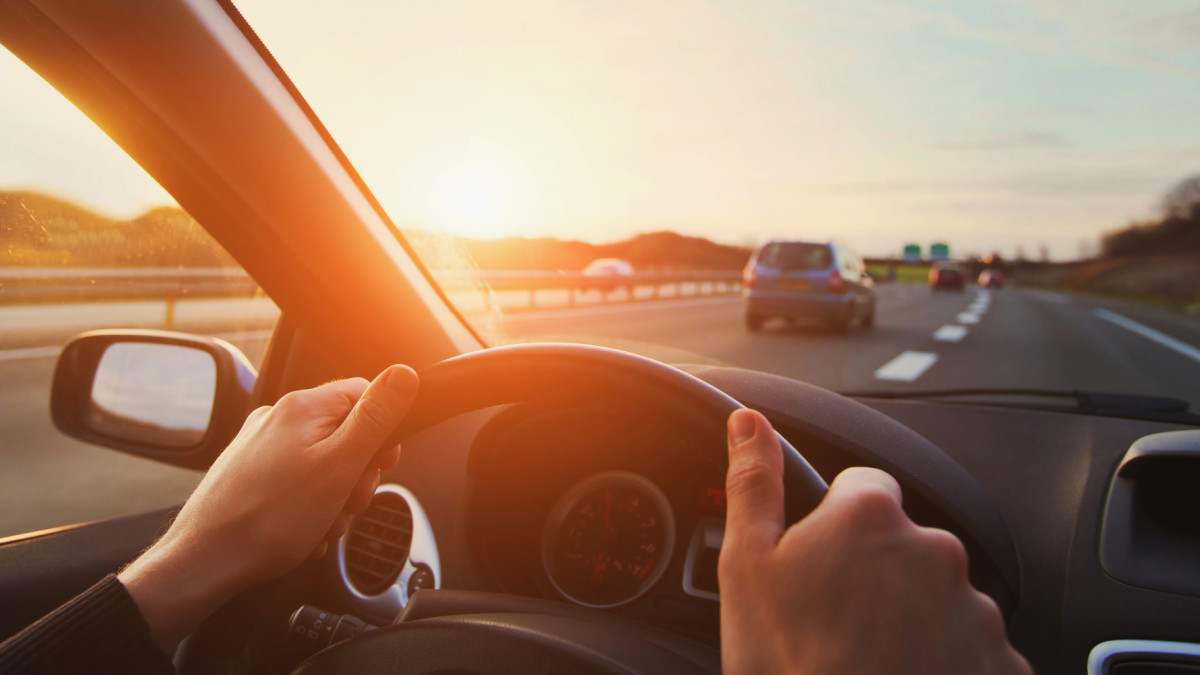 Op vakantie met een andere zakelijke auto: wat zijn de regels?