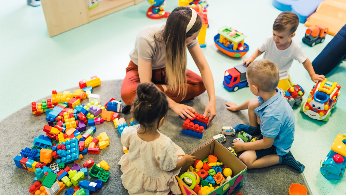 Vraag nu subsidie aan voor groepshulpen in de kinderopvang